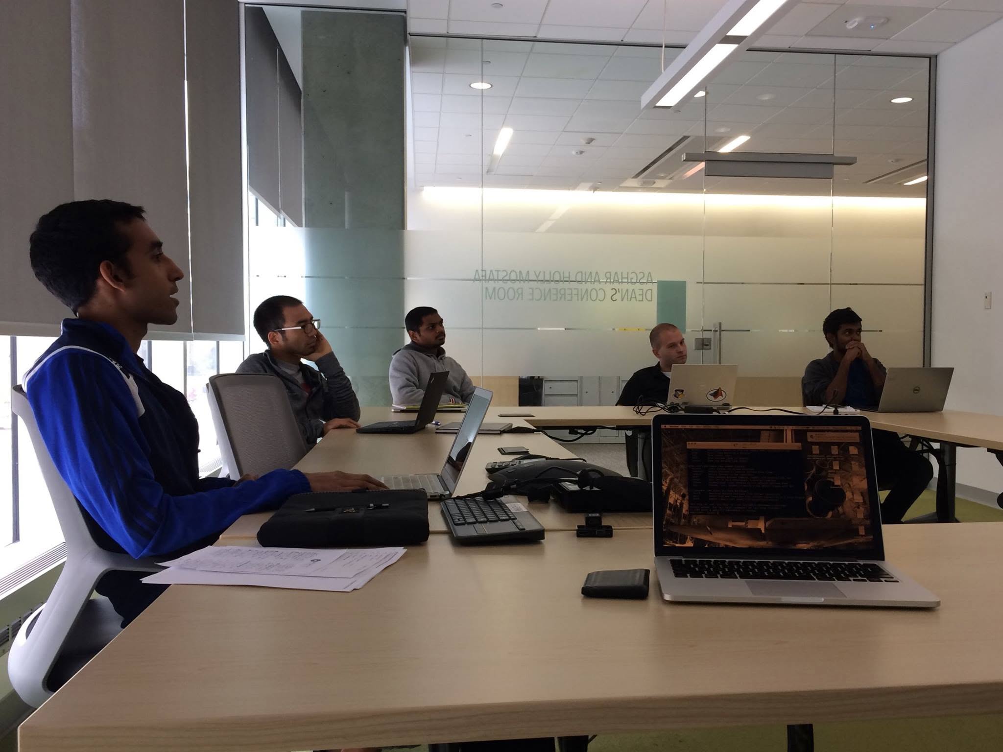 Photograph from the FDCL announcement: A Lab Seminar on Git and GitHub
